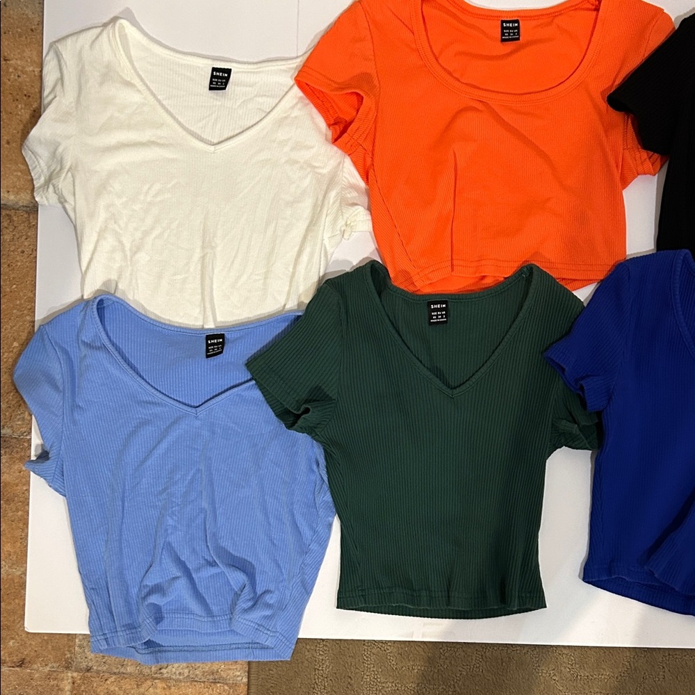 SHEIN Kids V-Neck Ribbed T-Shirts - Orange, White, Blue, Green, Black